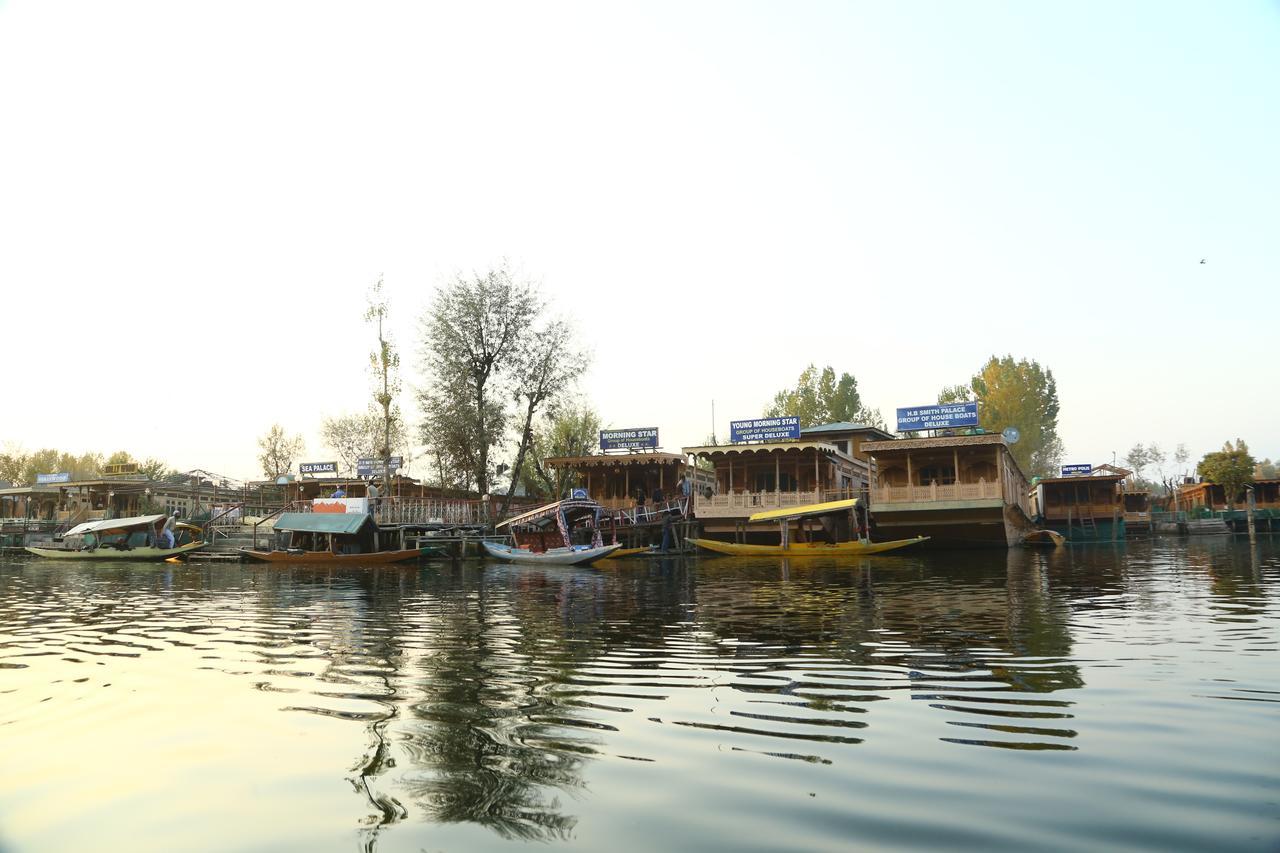 Morning Star Group Of Houseboats Hotel Srinagar  Exterior photo