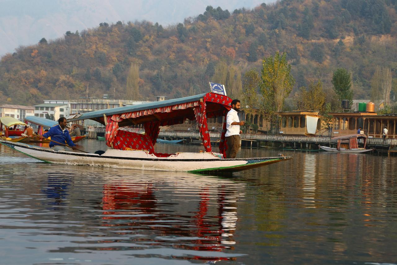 Morning Star Group Of Houseboats Hotel Srinagar  Exterior photo